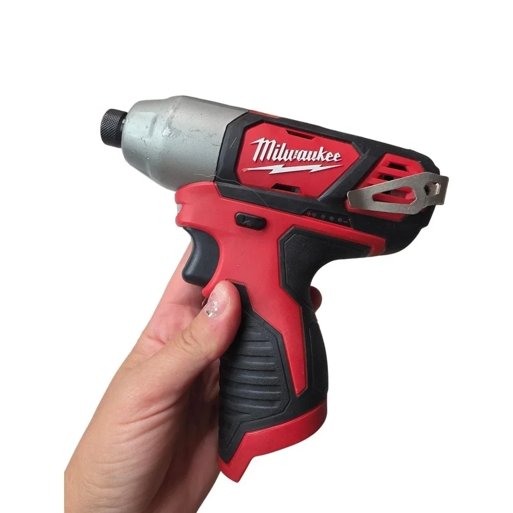 Milwaukee M12 Cordless Drill‎ and Impact Driver Combo Kit 2407-20 2462-20 Bag B3